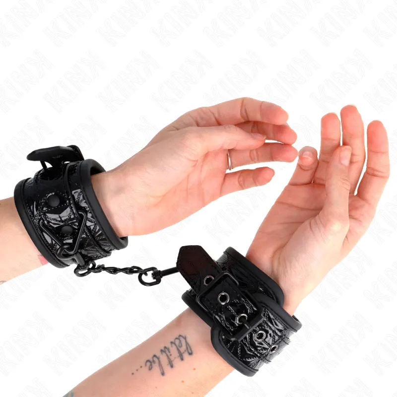 Kink - Diamond Pattern Wrist Restraints negro Adjustable 17-26 Cm X 5.5 Cm