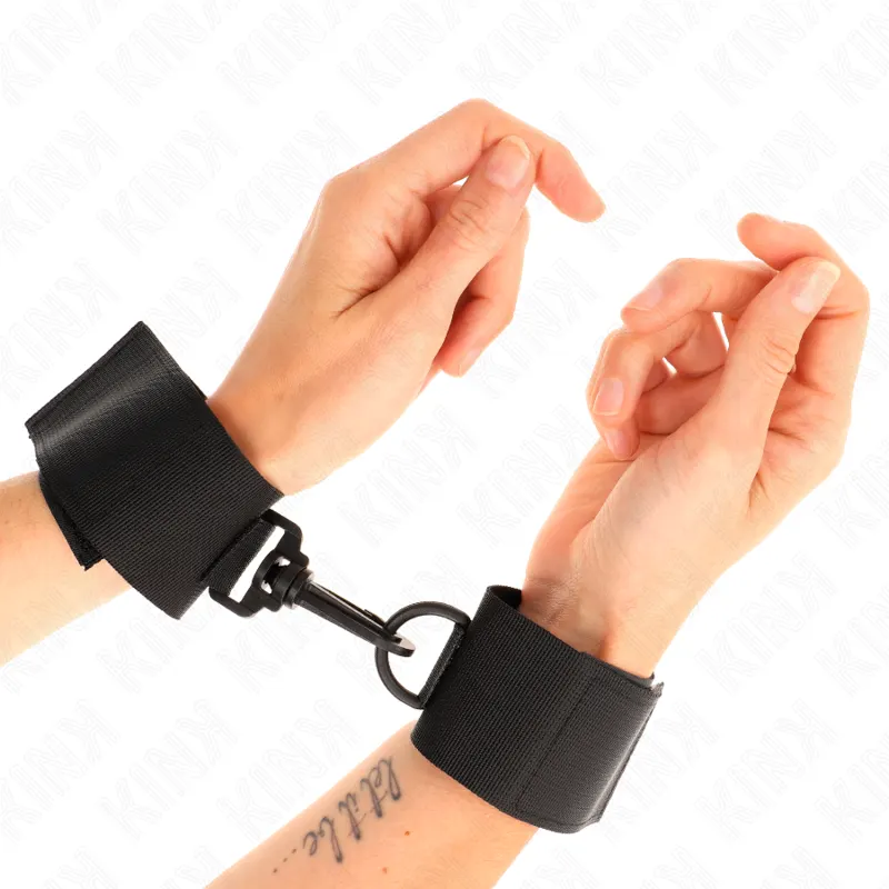 Kink - Nylon Wrist Restraints negro